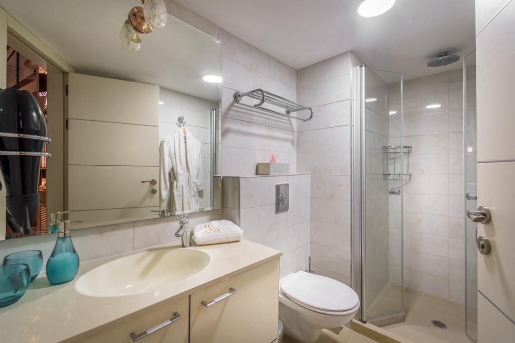 Salle de bains privée Yaacov